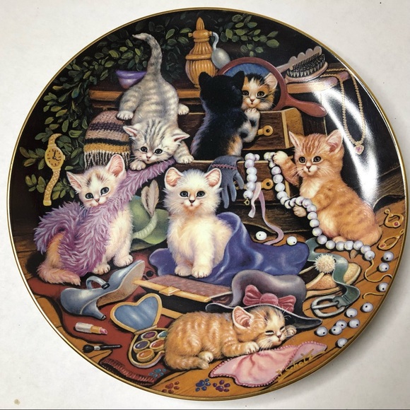 FASHION FROLIC Amewsing Adventures Kittens Collector’s Plate